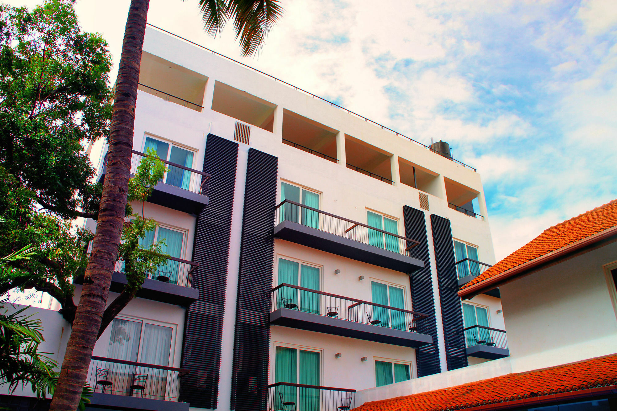 Earl'S Red Passikudah Hotel Exterior photo